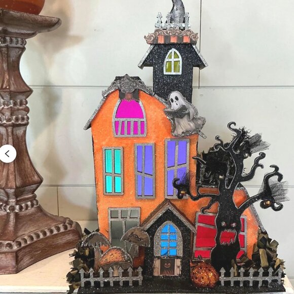 Retro Colorful Haunted Halloween House Lights up in multiple LED Color lights - Picture 1 of 5